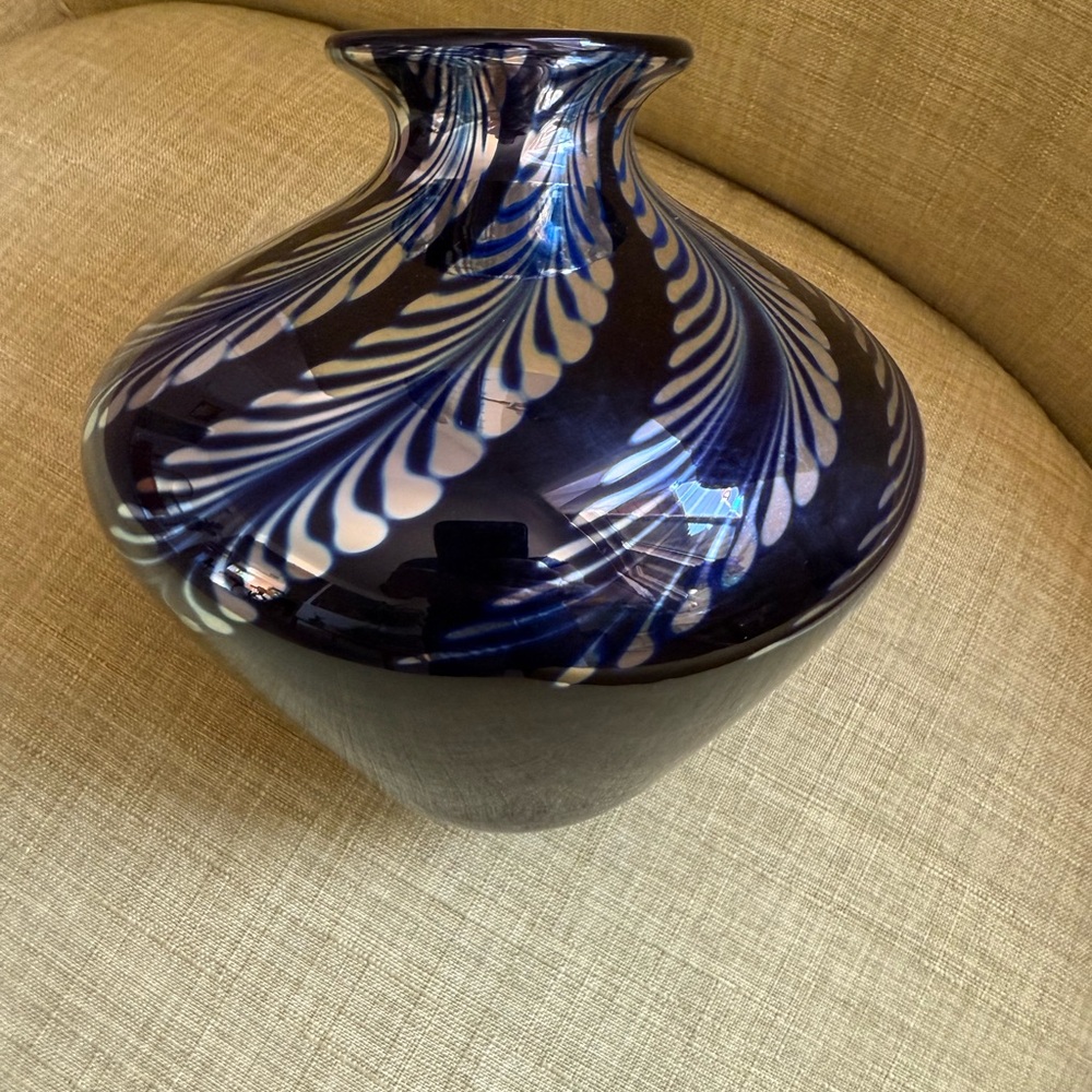 Vintage Steven Correia glass vase.
